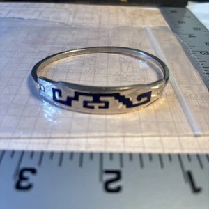 EUC SOLID 925 STERLING SILVER INLAID LAPIS LAZULI HINGED BANGLE BRACELET 7.75 - Picture 1 of 14