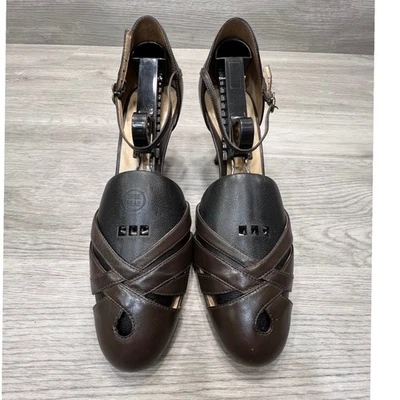 Zapatos de vestir Ann Taylor LOFT de cuero marrón talla 8,5 con correa al tobillo entrecruzada Foto 1 de 4