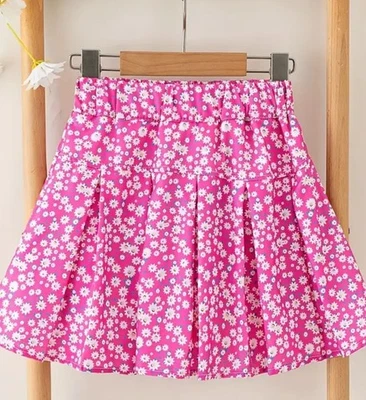 Skort rosa com margaridas em 5-6 jovens - Imagem 1 de 3