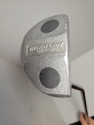 Bobby Grace "The Fat Lady Swings" Double Bend 36" PUTTER - Image 1 of 4