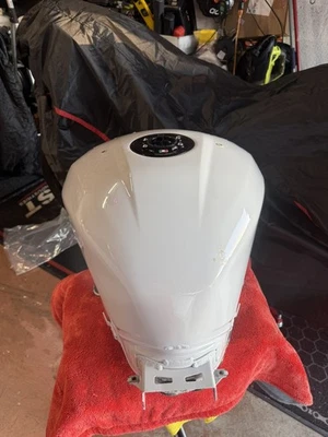 BMW S1000RR K67 OEM Gas Tank + Fuel Pump + Quick Release Cap – 2019–2025 – White - Image 1 of 4
