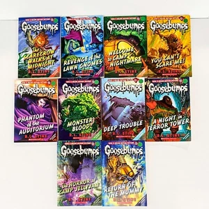 Goosebumps 10x Paperback Books by R.L Stine - Picture 1 of 5