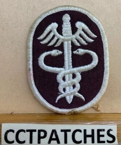 US ARMY HEALTH SERVICES COMMAND PATCH - Picture 1 of 2
