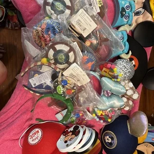 Lote de 20 sombreros orejas Disney nuevos y usados - Imagen 1 de 23