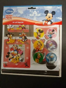 Kit de páginas de 8"" × 8"" de Mickey Mouse and Friends - Imagen 1 de 2
