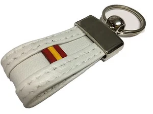 LLAVERO DE PIEL BLANCA CON BANDERA DE ESPAÑA (PRODUCTO ARTESANO 100 %) - Picture 1 of 1