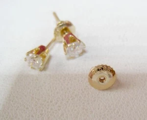 585 14K YELLOW GOLD ROUND DIAMOND 0.66CTW THREADED POST CLASSIC STUDS EARRINGS - Picture 1 of 9