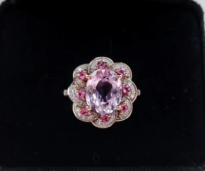 ¿Morganita de oro rosa de 10 quilates de diseño? Anillo con flores de diamantes de zafiro talla 7 4,65 gramos Foto 1 de 4