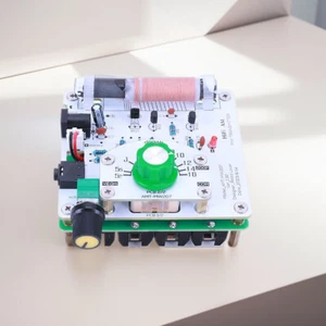 525-1605kHz AM Radio Transmitter High Fidelity for Special Ore Measuring Radio - Zdjęcie 1 z 9