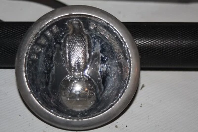 Botón de bocina de dirección asistida de tractor estuche cromado vintage OEM - emblema águila Foto 1 de 4