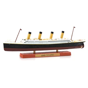1/1250 TITANIC Cruise Ship Boats Boat Alloy Model Cruise Souvenir Static Display - Picture 1 of 9