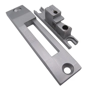 Needle Plate & Feed Dog Set FOR Binding On PFAFF 1425,1445,1525 Sewing Machines - Picture 1 of 3