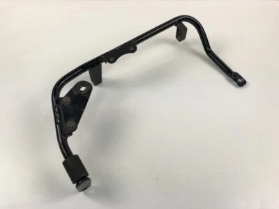 01 川崎 KLR650 KLR 650 右散热器安装支架支架 87-07 — 第 1/2 张图片