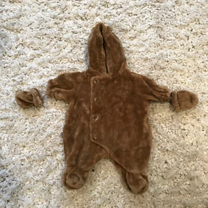 Traje de nieve The Childrens Place Baby Luxuries orejas de oso marrón con cremallera/botón - 0-3 m - Imagen 1 de 6