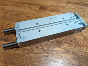 Cilindro guía Festo DFM-25-200-B-PPV-A-GF nuevo 532317 - Imagen 1 de 9