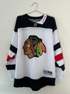 Chicago Blackhawks Reebok Men’s Premier NHL Team Jersey White Size Medium - Picture 1 of 15