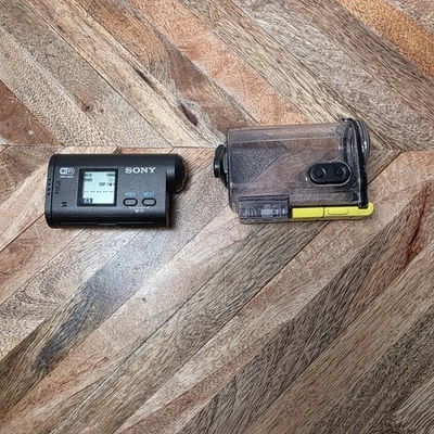 Sony HDR-AS20  11.9 Mega Pixel Exmor  SteadyShot Full 1080 P w/ Water Proof Case - Image 1 of 4