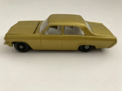 Винтажный спичечный коробок серии #36 Opel Diplomat золото Lesney Англия - Изображение 1 из 3