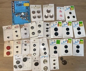 Konvolut 26 neue auf den Karten, Vintage Knöpfe, verschiedene Größen, Marke & Farbe - Bild 1 von 8