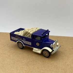 Corgi Cameo Cadbury's Fruit & Nut Morris Lorry Diecast Model Truck - Picture 1 of 3