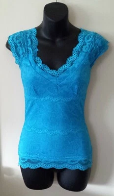 Women's Dressy Blue Floral Short Sleeve Top, Size XXS, Le Chateau - Image 1 of 4