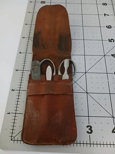 ANTIGUO 4 piezas Solingen Manicura Pedicura Kit Estuche de Cuero C. Rob Knecht Solingen - Imagen 1 de 10