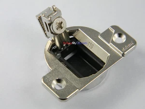 50 BISAGRAS COMPACTAS DE GABINETE BLUM 33 110 33.3600 - Imagen 1 de 3