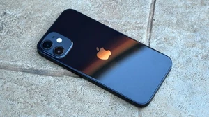 Apple iPhone 12 mini 64GB/ 128GB Unlocked all Colours 5G A++ UK Limited Stock - Picture 1 of 3