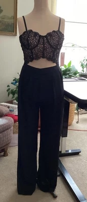 Mono Bustier de Encaje Negro Bläshe Nuevo con Etiquetas Una Pieza Pierna Ancha Rubor ShopInBasic Foto 1 de 4