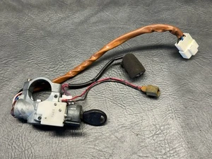 1989-1993 Nissan 240sx S13 Ignition Switch with Key OEM - Picture 1 of 24