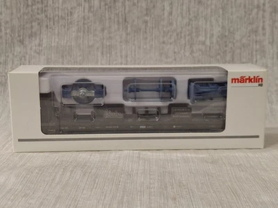 Marklin HO Scale Museum 2001 Heavy Duty Stake Flat Car W/ Press Load - Image 1 of 4