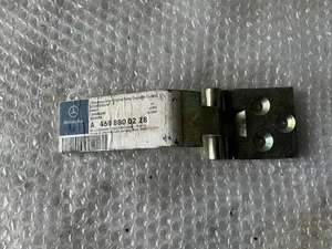 A 460 880 02 28 bisagra OEM 2013 2018 Mercedes Benz 200-230 GE 2x5-1-9-2p - Imagen 1 de 4