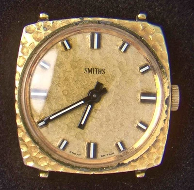 Smiths GB Gold-Tone Engraved Case Men's Hand-Wind Vintage Watch-- Spares/Repairs - Image 1 of 3