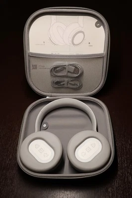 Microsoft Surface 2 Over the Ear Headphones - Light Gray - Image 1 of 4