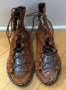 Sandalias Free People marrón con tiras súper lindas 37 EE. UU. 6 - Imagen 1 de 3