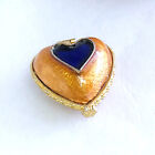 Petite bote pilulier en forme de coeur ambr et bleu