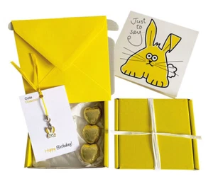 ¡Pequeños regalos! CUMPLEAÑOS. Charm Bunny, tarjeta de cumpleaños, 3 x chocolates + caja de regalo. - Imagen 1 de 4