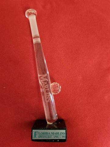 Florida Marlins Inaugural Season 1993 Crystal Bat #798 of #1000 Cover