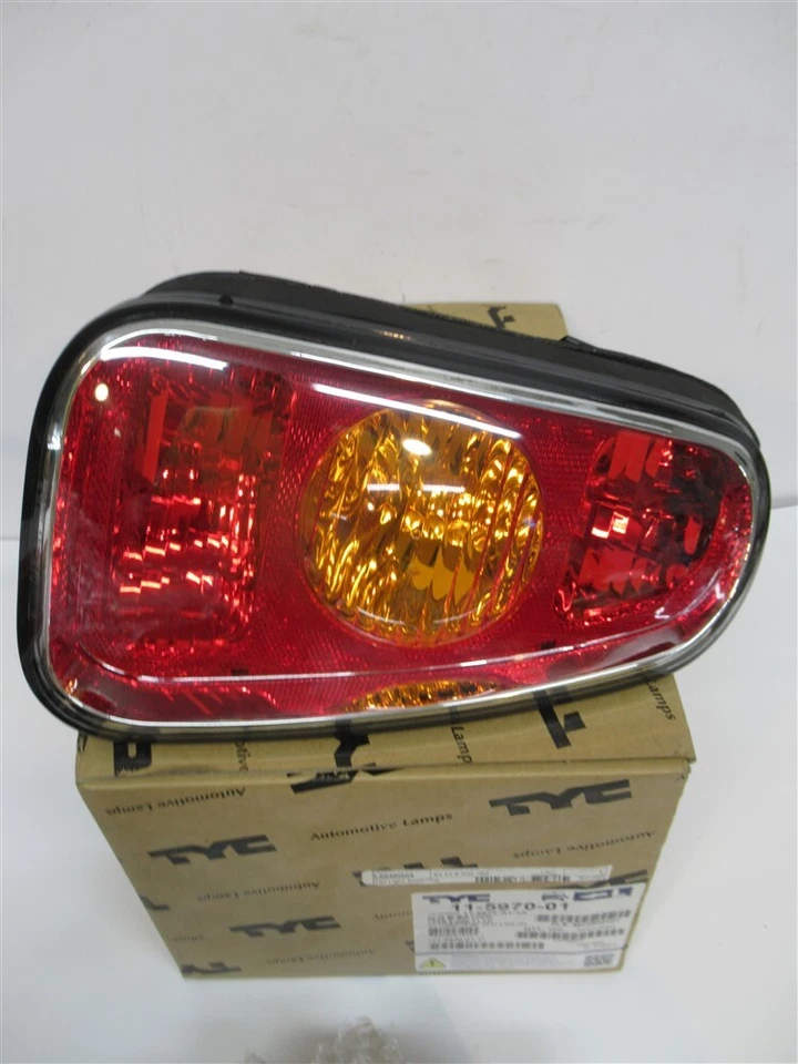 TYC 11-5970-01,尾灯总成发球杆侧适合 Mini Cooper 2002 - 2006 — 第 1/2 张图片