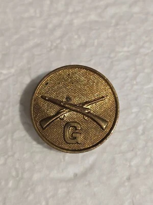 Collar del Ejército de los Estados Unidos de la Primera Guerra Mundial a 1930 Infantería Alistada de latón con respaldo de tornillo G 1T2-14 Foto 1 de 2