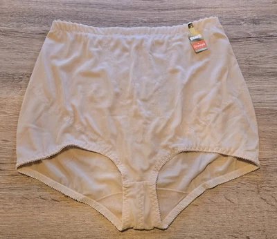 HTF: Triumph panty Venus H, size 85 - 46, XXL, beige, new + tags * Vintage - Image 1 of 4