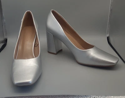  Zapatos de salón Aerosoles Kiera de cuero plateado talla 8,5 punta cuadrada tacón de 3 pulgadas Foto 1 de 4