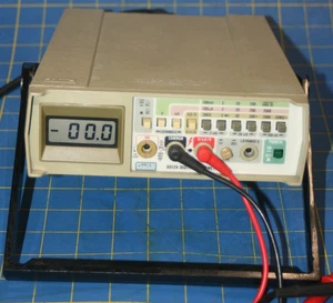 Fluke 8012A Digital Multimeter With power cord and Leads - Picture 1 of 8