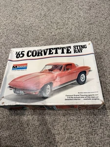 Vintage 1:8 Scale Monogram Corvette ‘65 Sting Ray Vintage Model Kit  # 2600 - Picture 1 of 10
