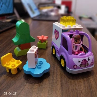 Nice! LEGO DUPLO Brand Disney 10605 Doc McStuffins Rosie The Ambulance Complete - Image 1 of 4