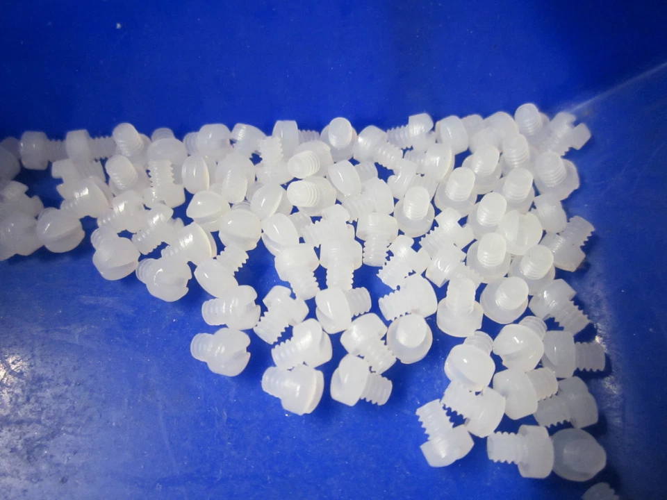 Lot of 100 2-56 Thread Nylon Slotted Fillister Head Machine Screws 3/32" Long - Image 1 of 1