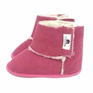 Rileyroos Caters Baby Booties 18–24M Hot Pink Suede Walker Shoes NWT Flexible - Picture 1 of 16
