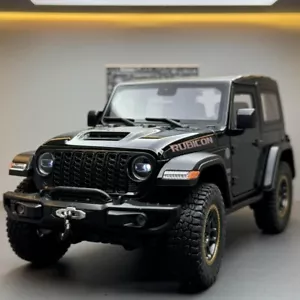 DE - Oldtimer 1/18 Jeep Wrangler Rubicon Scale Diecast Model 1:18 - Bild 1 von 9