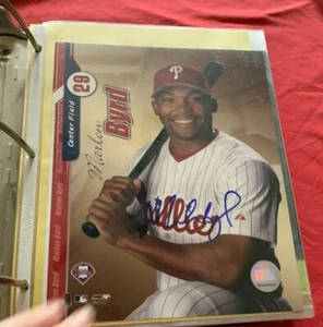 MARLON BYRD AUTOGRAPHED SIGNED 8X10 PHOTO PHILADELPHIA PHILLIES #1 COA - Picture 1 of 1