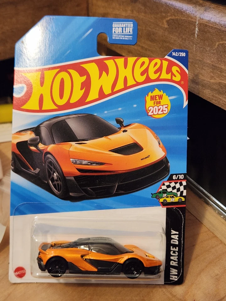 hot wheels/matchbox you pick bugatti volvo mclaren subaru Foto 1 de 1